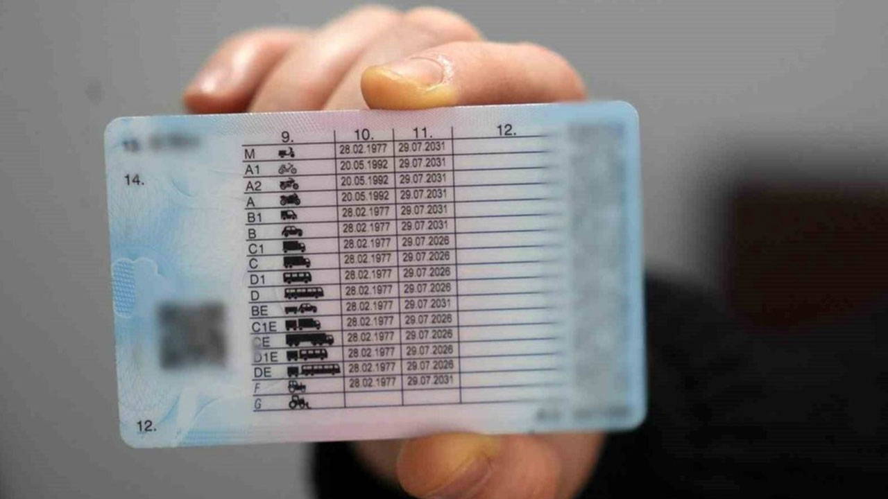 Sürücü belgelerinin yenilenmesi için son tarih belli oldu