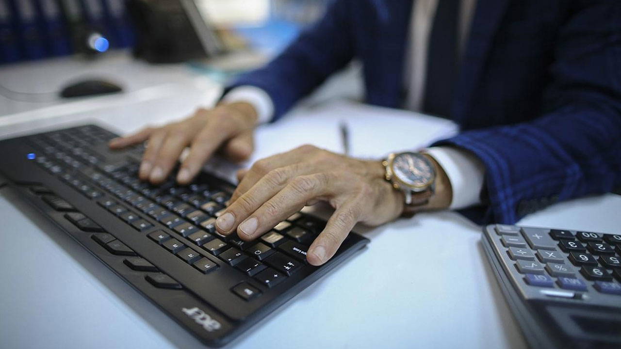 Haftada 4 gün mesaiye mi geçiliyor?