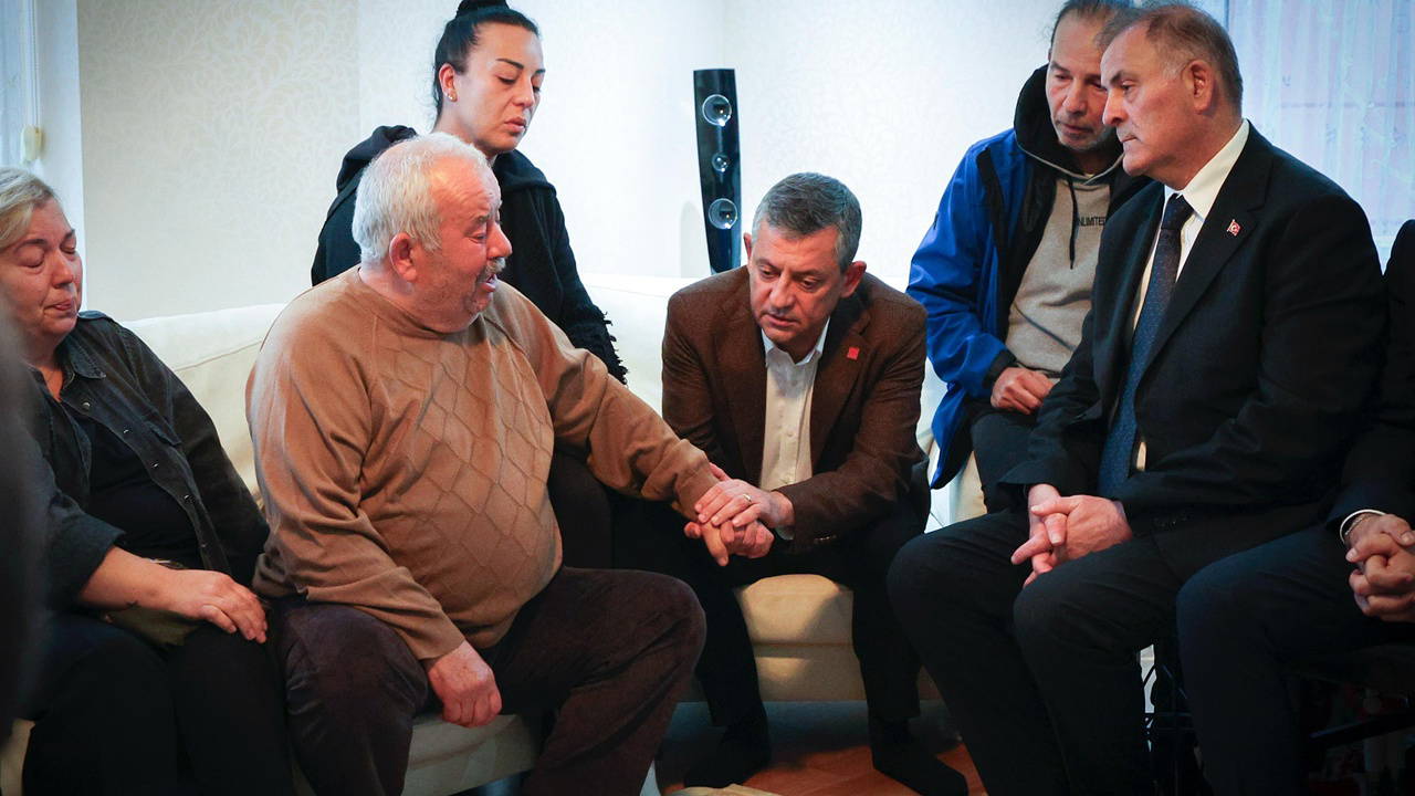 Özgür Özel'den 3 günlük milli yas talebi!