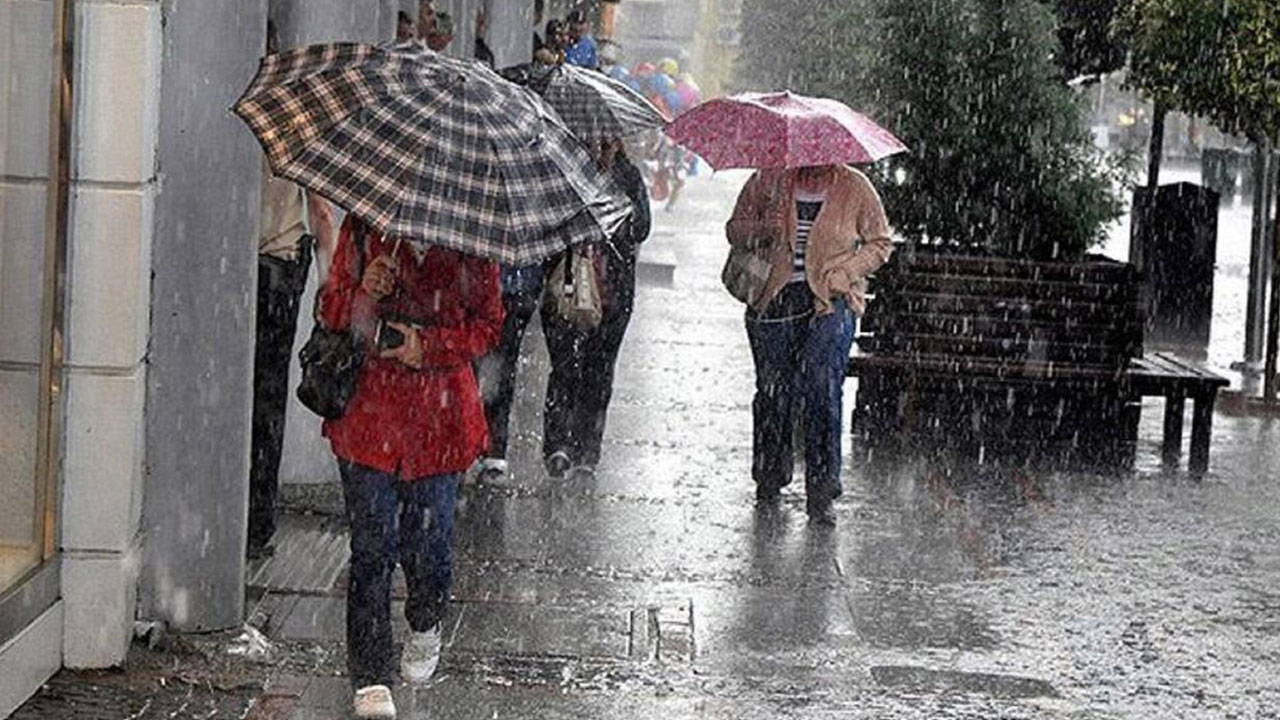  İstanbul'da eğitime 'yağmur' arası!