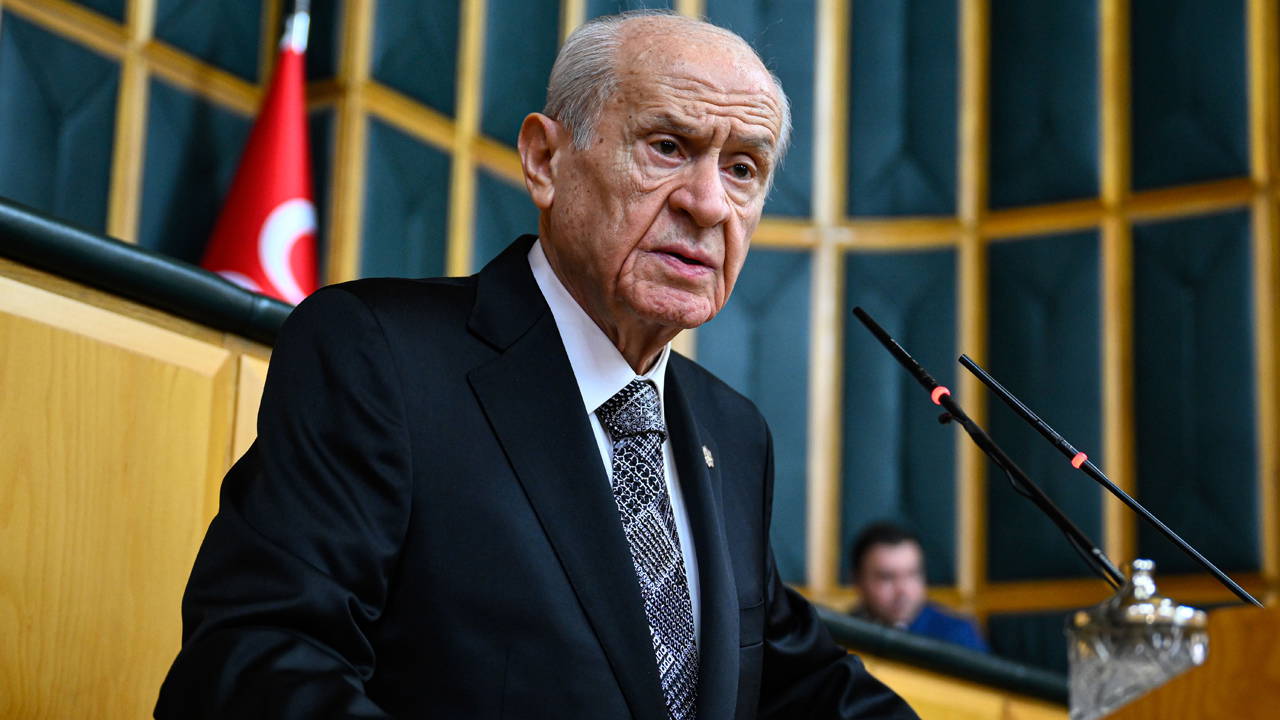 Devlet Bahçeli'den 'Alevi' açılımı... Kürsüde DEM Parti'ye çok sert tepki: 'Kurucu önderin 27 Şubat açıklaması bize göre esastır!'