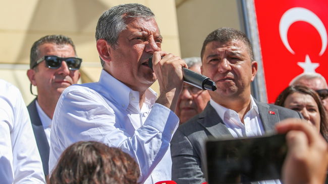 Özgür Özel İzmir’de sert çıktı, 'sloganı' duyurdu