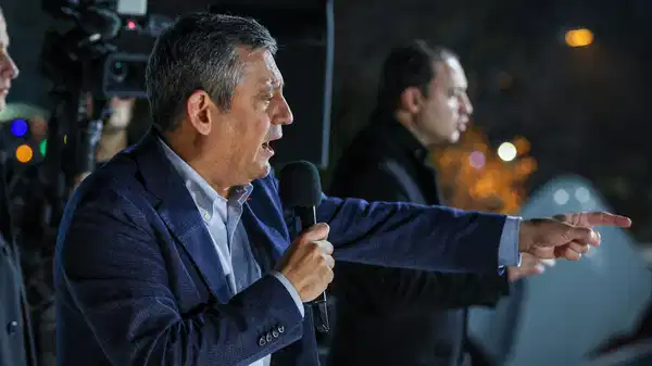 'Trump ile ilişkisi Türkiye için tehlikedir; malvarlığı ile tehdit edilmekte...'