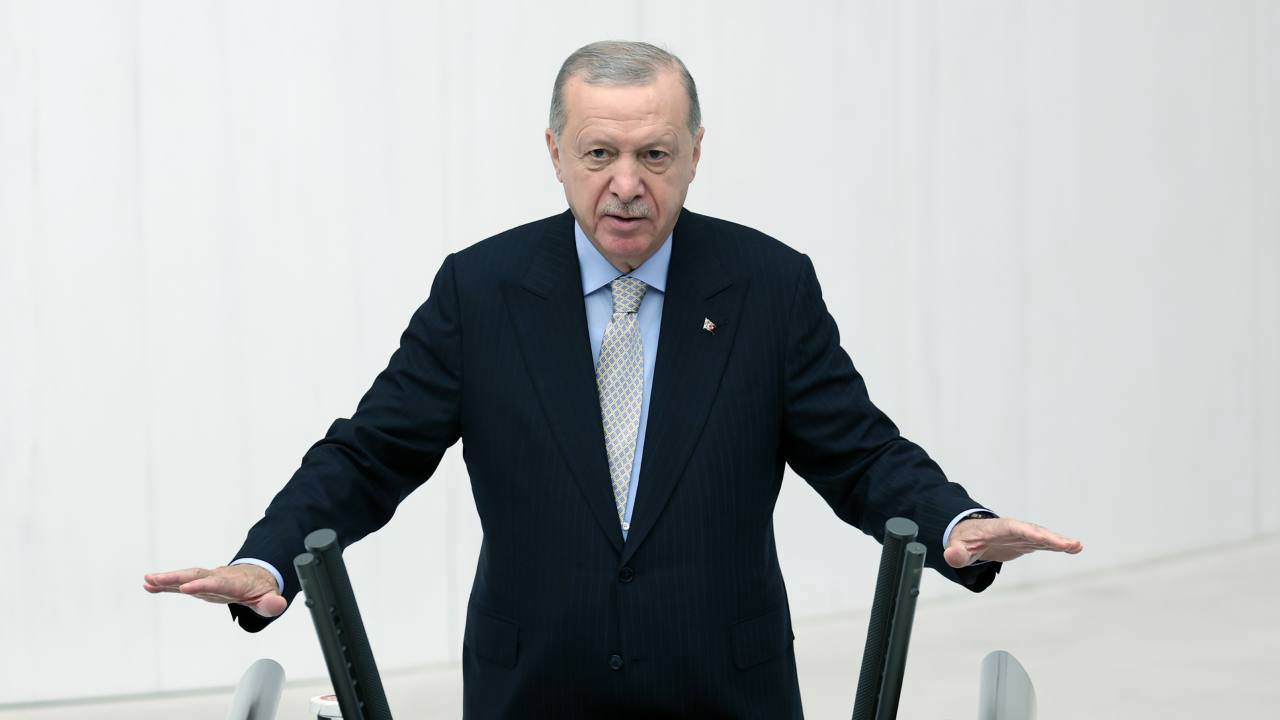 Son dakika... Meclis'te yeni dönem CHP'siz başladı: Erdoğan'dan 'meşruiyet' açıklaması!