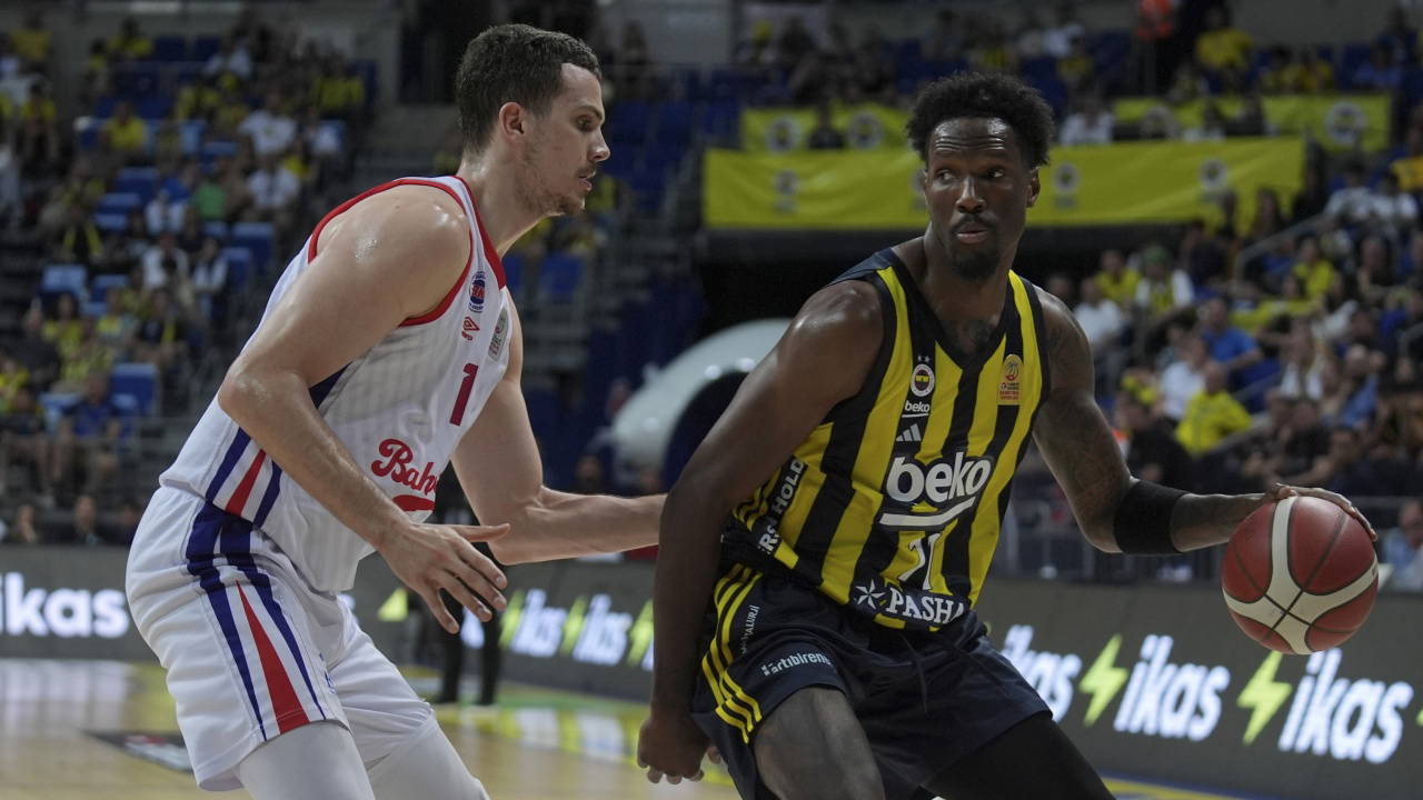 Fenerbahçe'de transferi Nigel Hayes-Davis duyurdu!