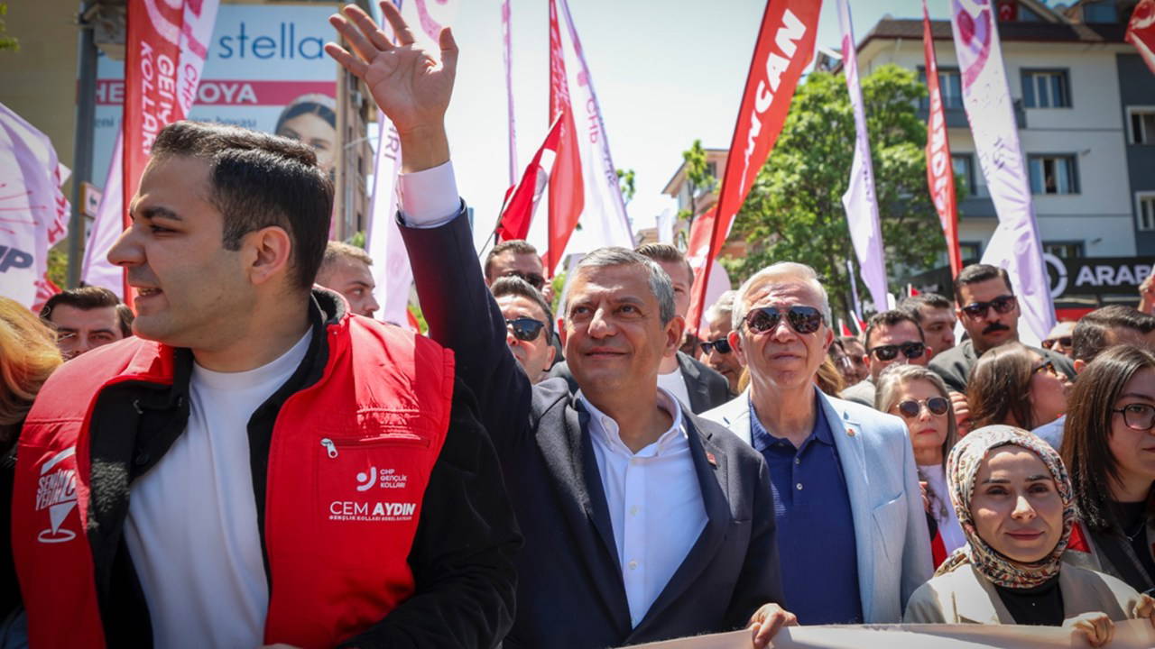 Özgür Özel, AKP gençliğine seslendi