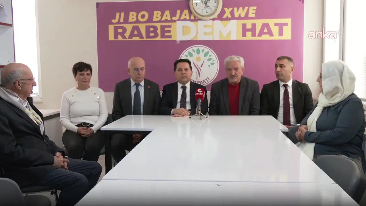 Ahmet Özer'den DEM Parti Ankara İl Örgütü'ne ziyaret... Özer: 'Siyasal mutabakatı toplumsal mutabakata çevirmek gerekir'