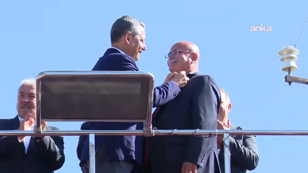 Bir belediye CHP'ye geçti