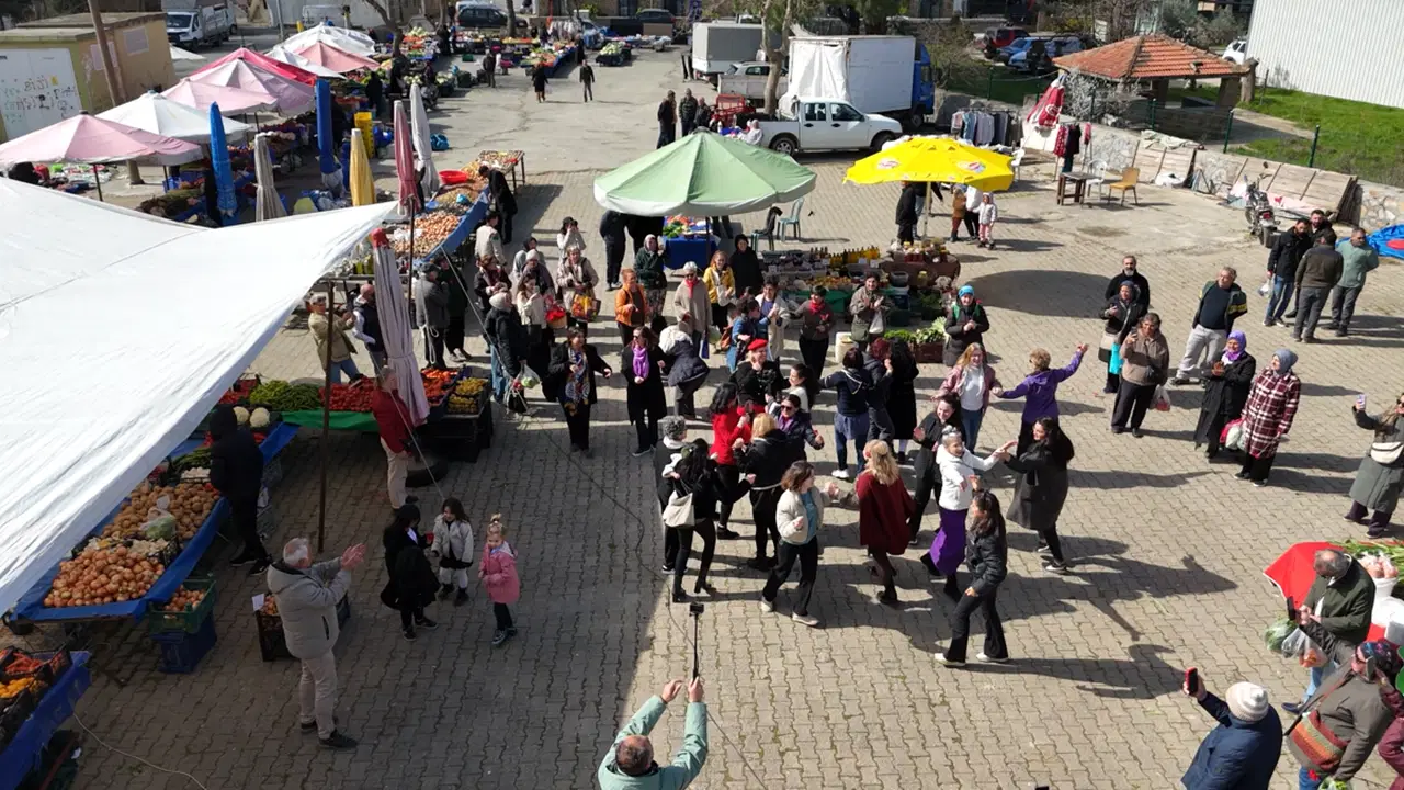 Gökçeadalı kadınlardan 8 Mart’ta dayanışma dansı