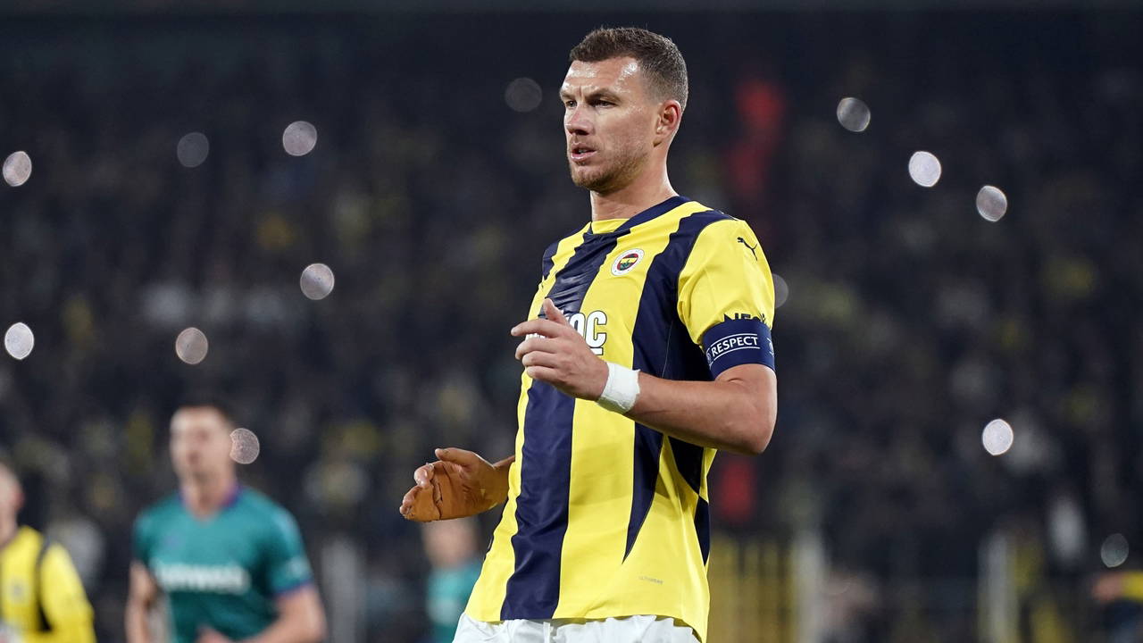Edin Dzeko'dan transferde ters köşe!
