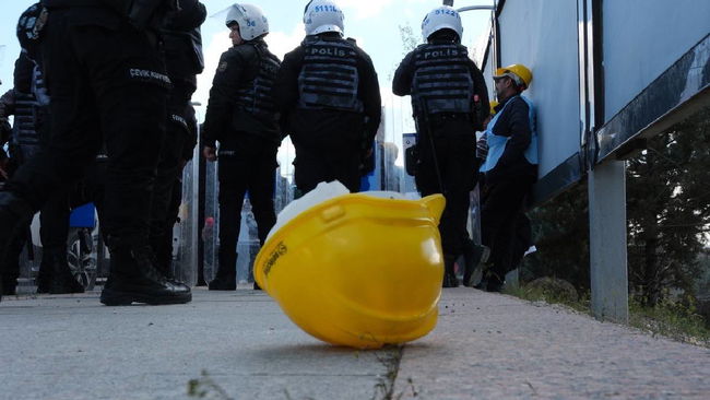 Fenalaşan bir işçi hastaneye kaldırıldı...