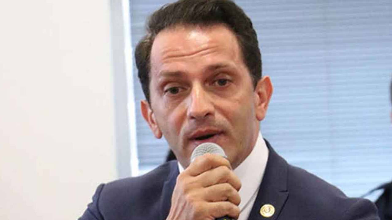Mücahit Birinci'den Özgür Özel'e yanıt