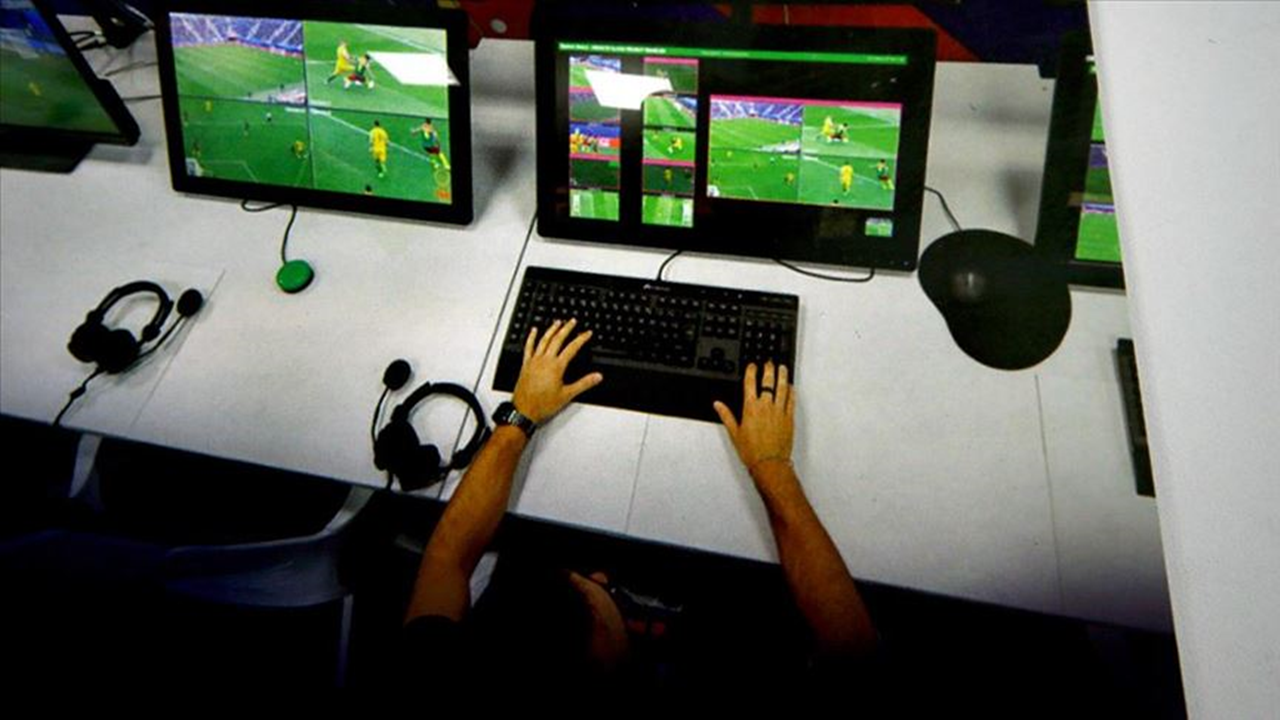 Fenerbahçe-Galatasaray derbisinin VAR hakemi açıklandı