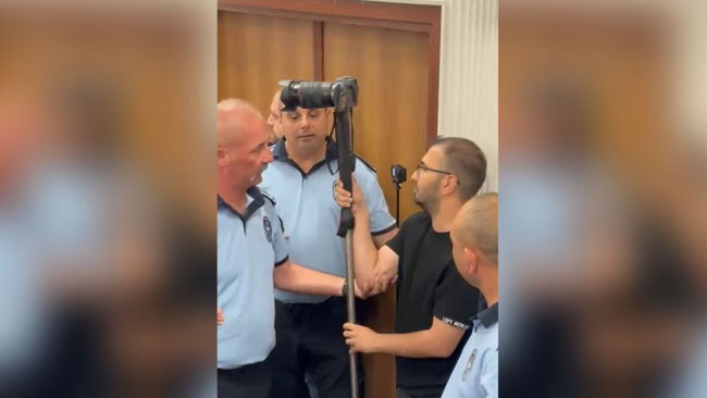Aydın'da Belediye Meclisinde tartışma: CHP’li Yetişkin’in konuşması engellendi
