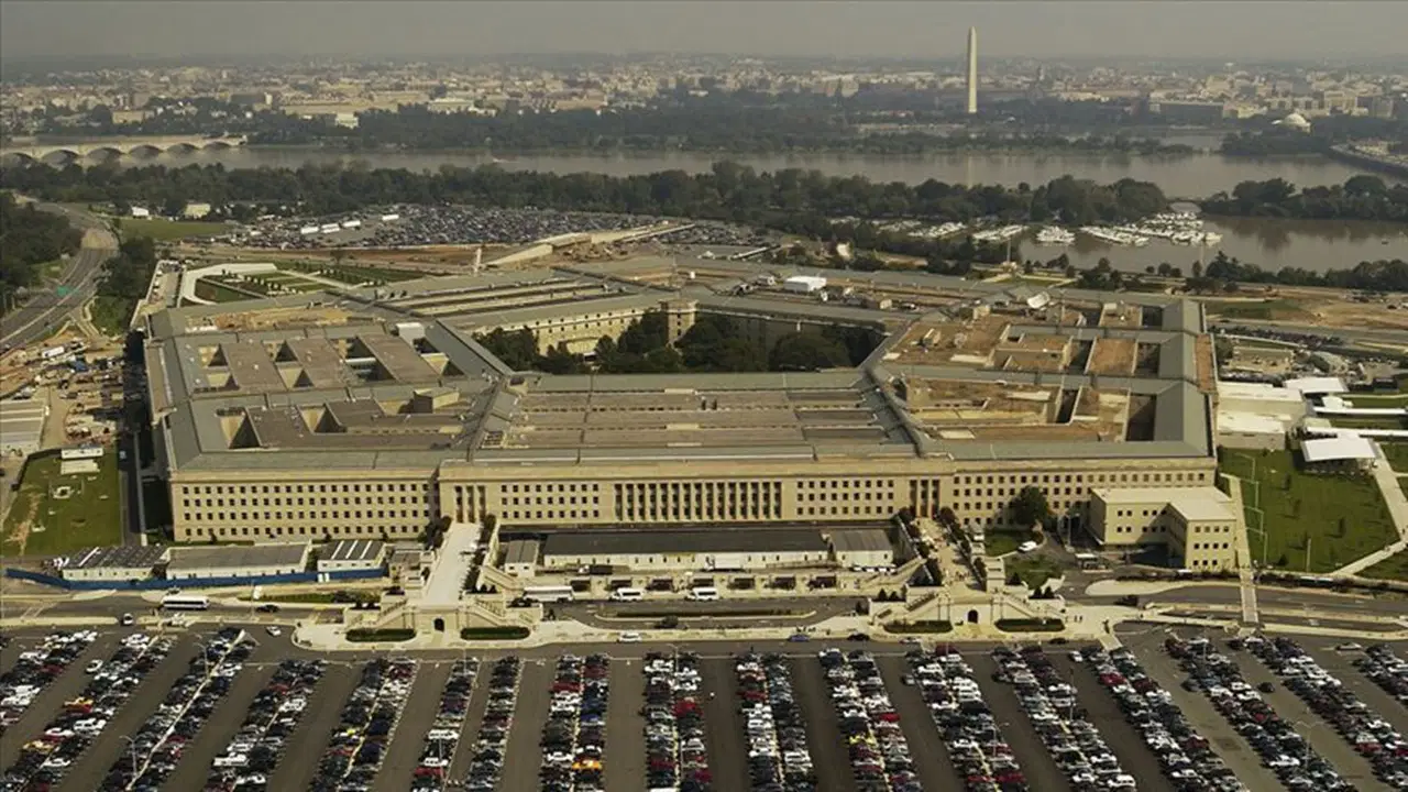 Pentagon'da 'tehlikeli madde' alarmı: 'Karantina' ve 'tahliye' kararı