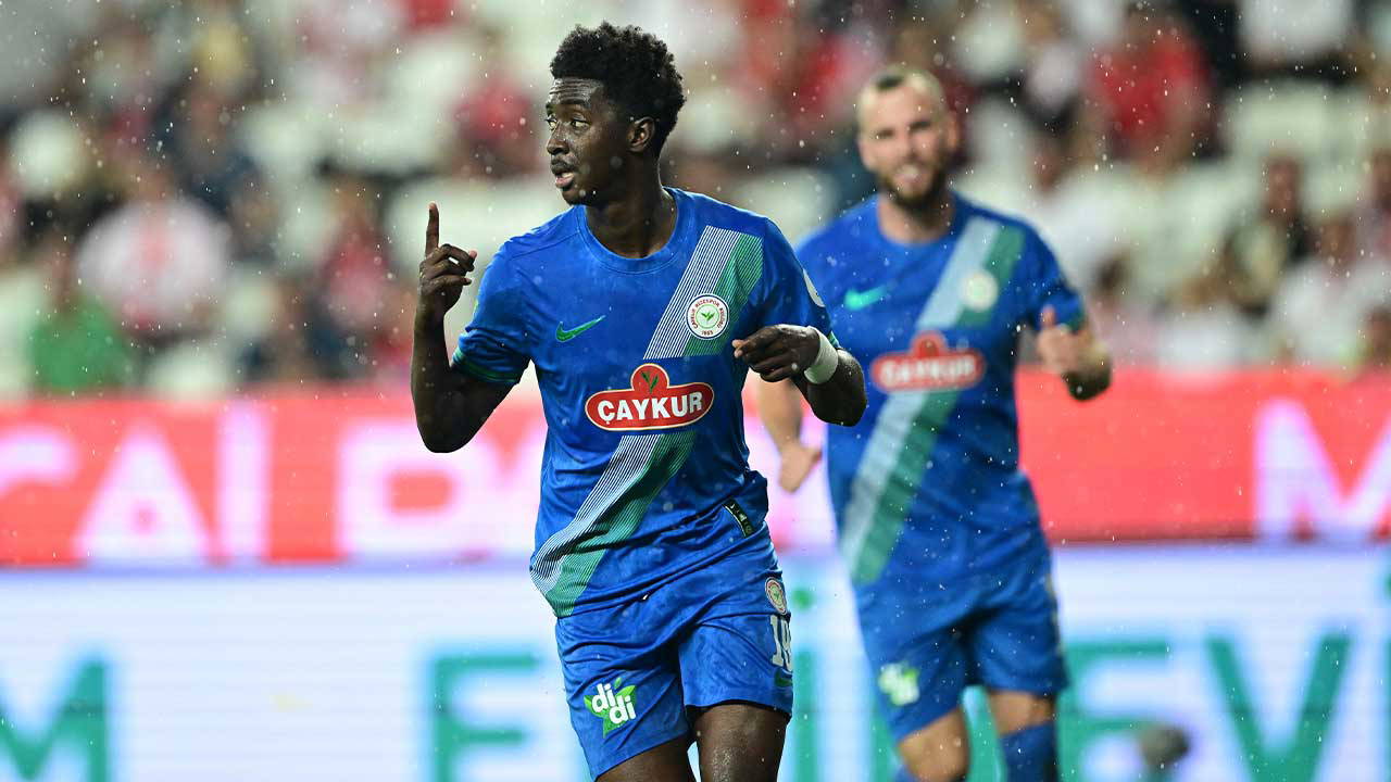 7 gollü maçta kazanan Rizespor!