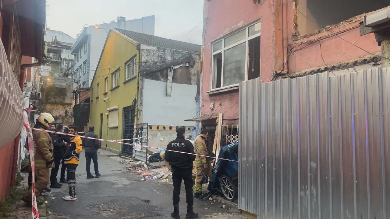 Beyoğlu'nda facia: 2 yaşındaki bebek yaşamını yitirdi!