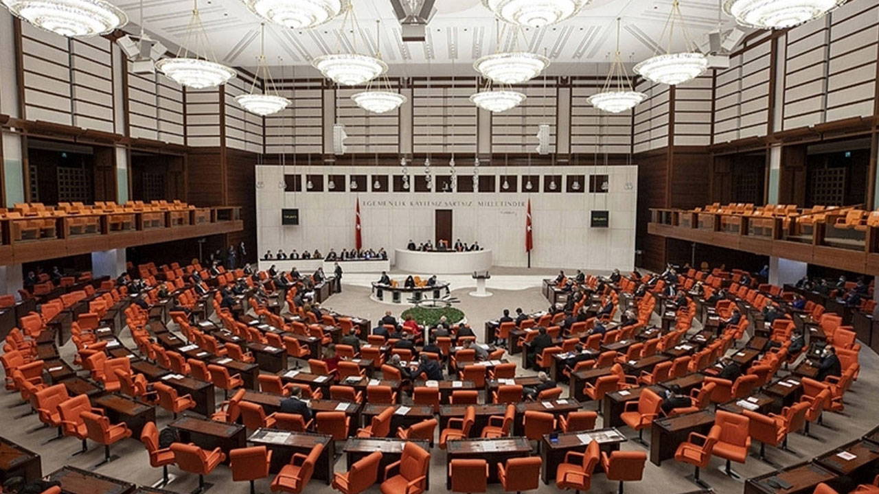 50 bin mahkûma tahliye yolu!