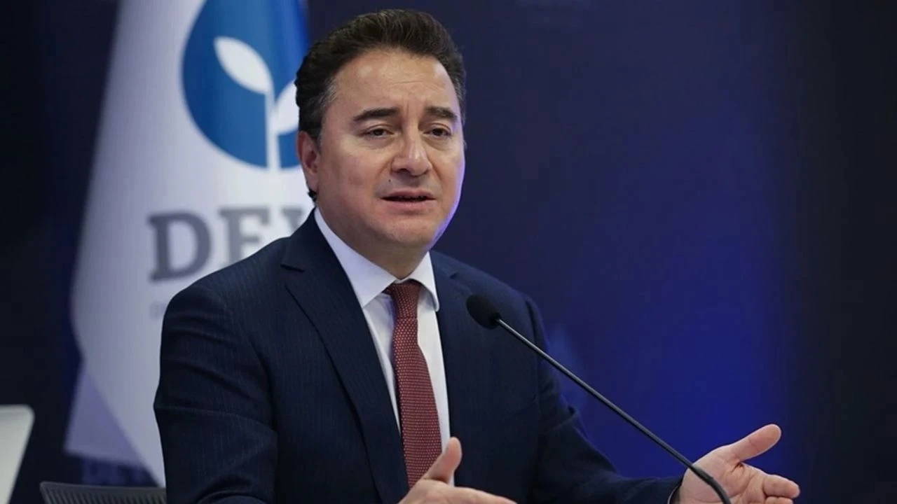 Babacan'dan 'anayasa' çıkışı: Önce AYM ve AİHM kararlarını uygulasınlar