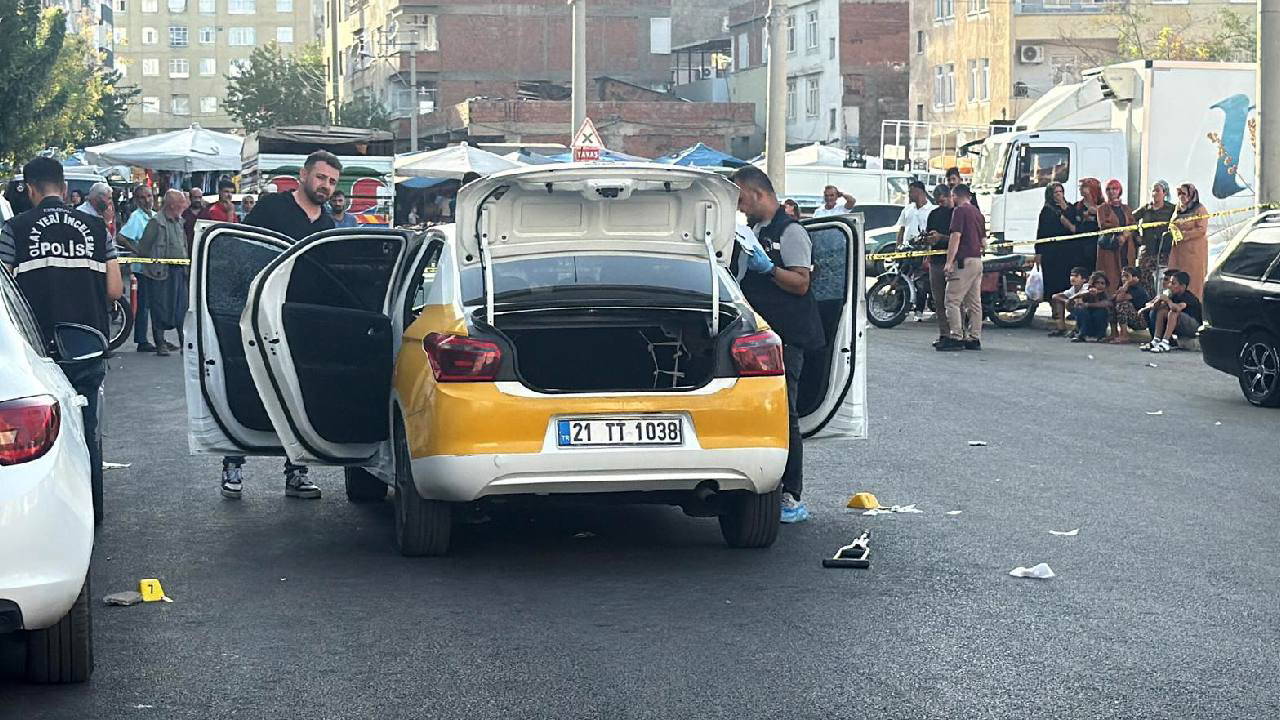 Diyarbakır'da erkek dehşeti: Boşanma aşamasında olduğu kadını öldürüp intihar etti!