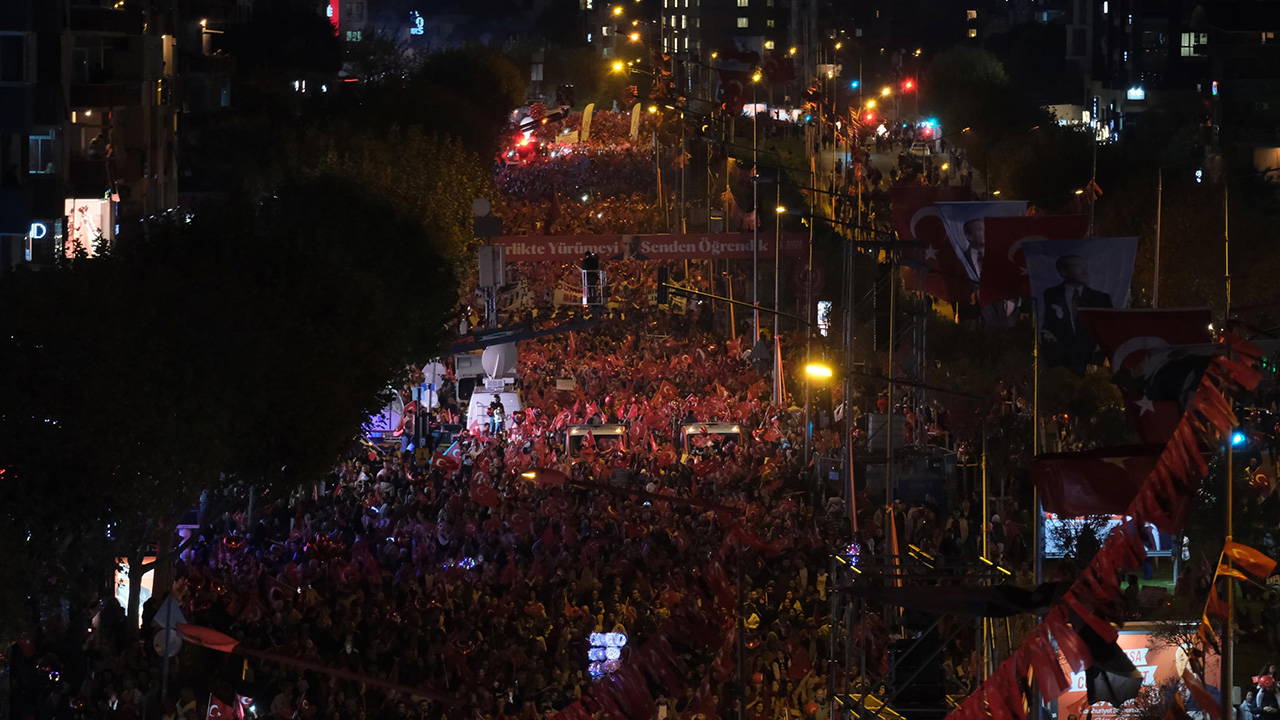 Cumhuriyet Coşkusu Bursa’yı Sarıyor