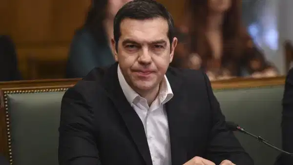 Çipras yeniden sahnede