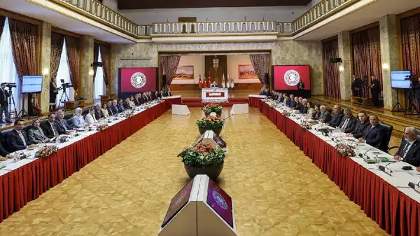 Emre Kongar yazdı...