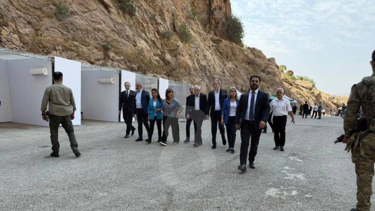 PKK'li ilk grup silah bıraktı!