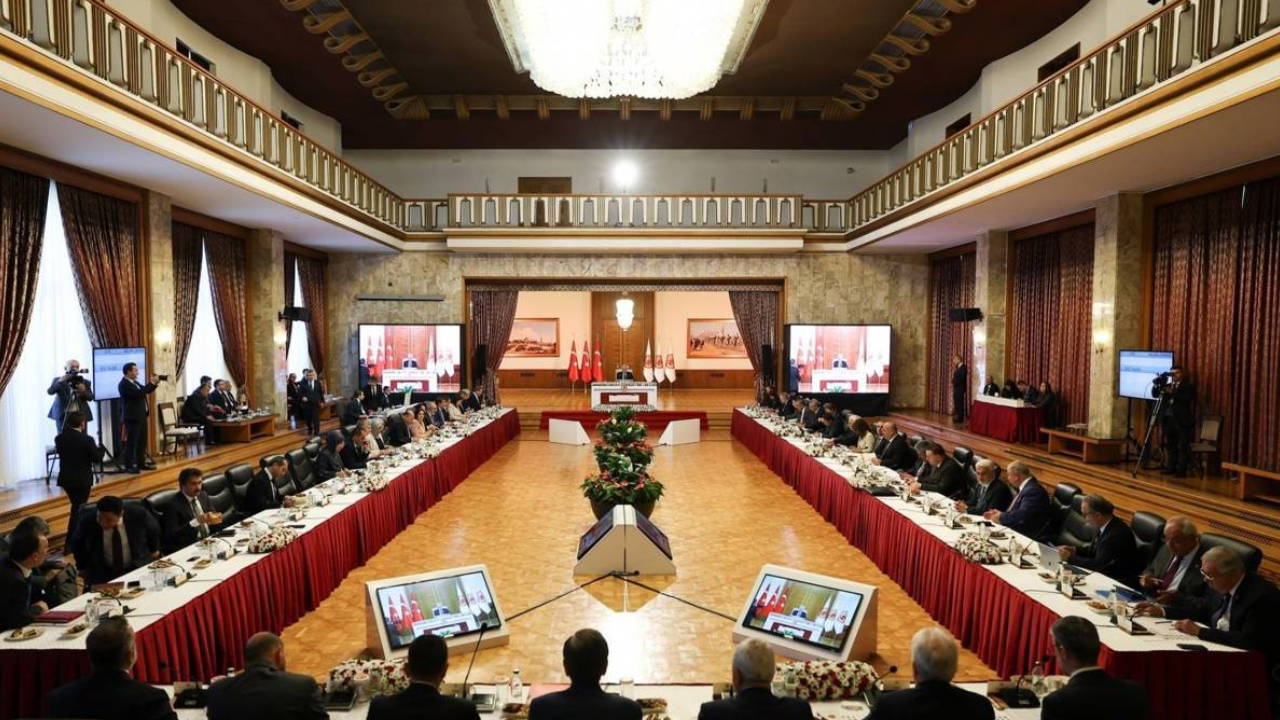 Birleşik Kamu-İş Sendikası'ndan 'İmralı' açıklaması: 'Tarihsel bir hata olduğu açıktır' 