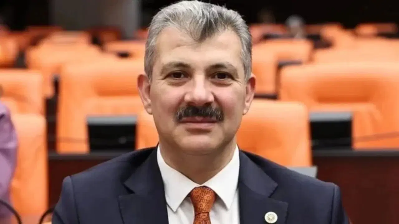 CHP'li Akdoğan, AKP'li ismin fakirlik belgesi alan eşine hakimin tepkisini anlattı