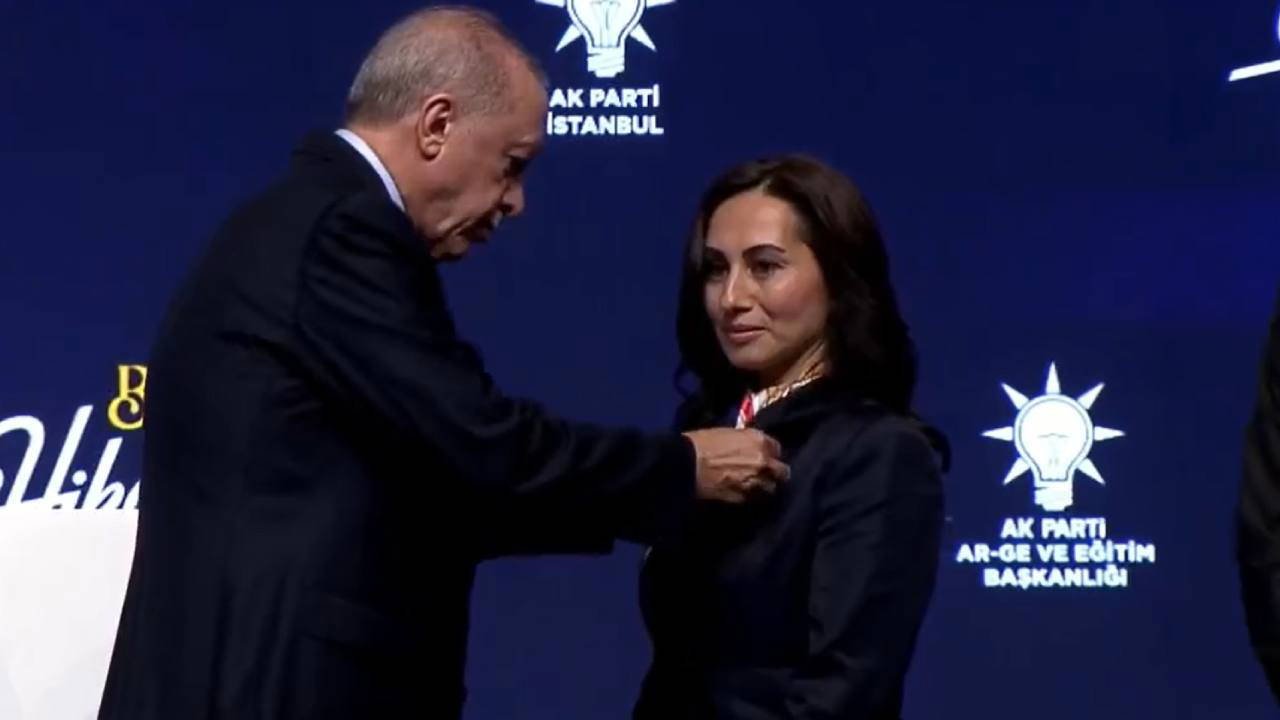 Özlem Vural Gürzel, resmen AKP'ye geçti!