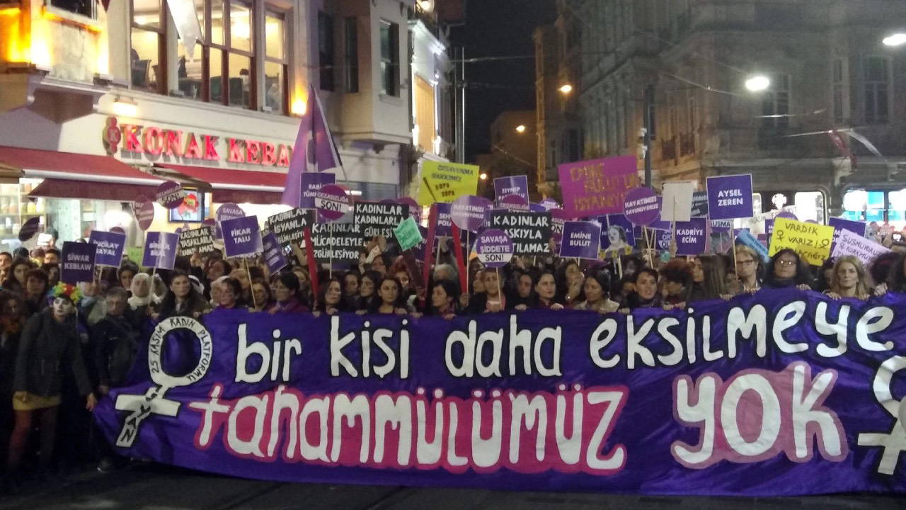  'İzinsiz çağrılarla demokratik hak arayışı olmaz'