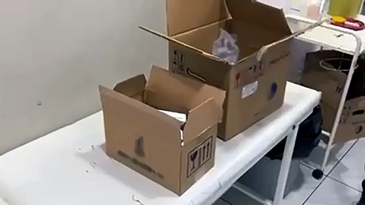 Merdiven altı 2 muayenehaneye operasyon: 3 gözaltı