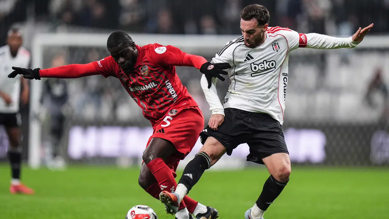 Beşiktaş'ın penaltı beklediği pozisyonda karar doğru mu?