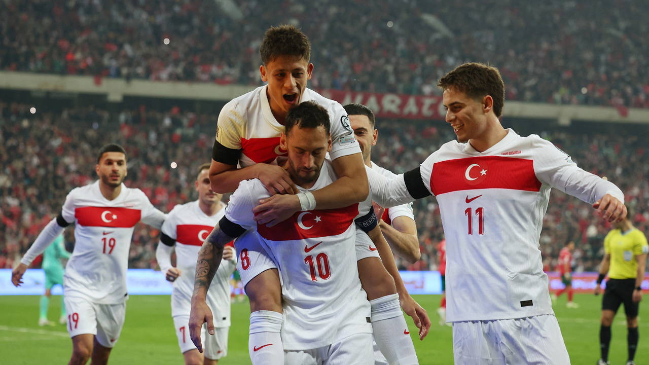 Bizim Çocuklar, Bulgaristan'ı 2 golle devirdi! 