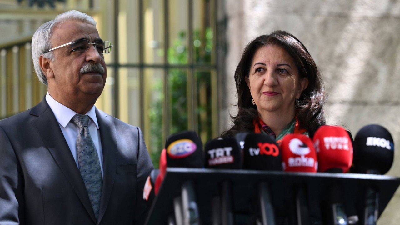 DEM Parti Heyeti İmralı'dan döndü