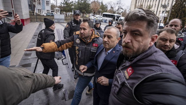 3 gün susma hakkını kullanmış!