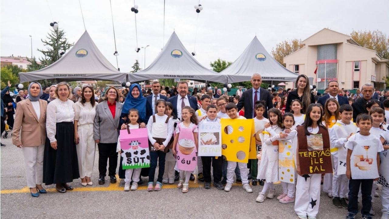 Gölbaşı belediyesi, Dünya Okul Süt Günü’nde 15 bin süt dağıttı