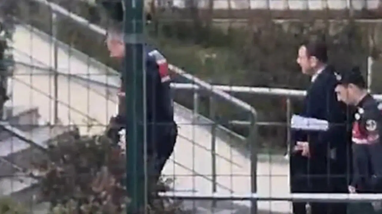 İmamoğlu mahkeme salonu dışında görüntülendi!