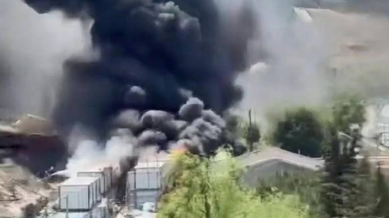 Gaziosmanpaşa’da işçilerin kaldığı konteynerde yangın