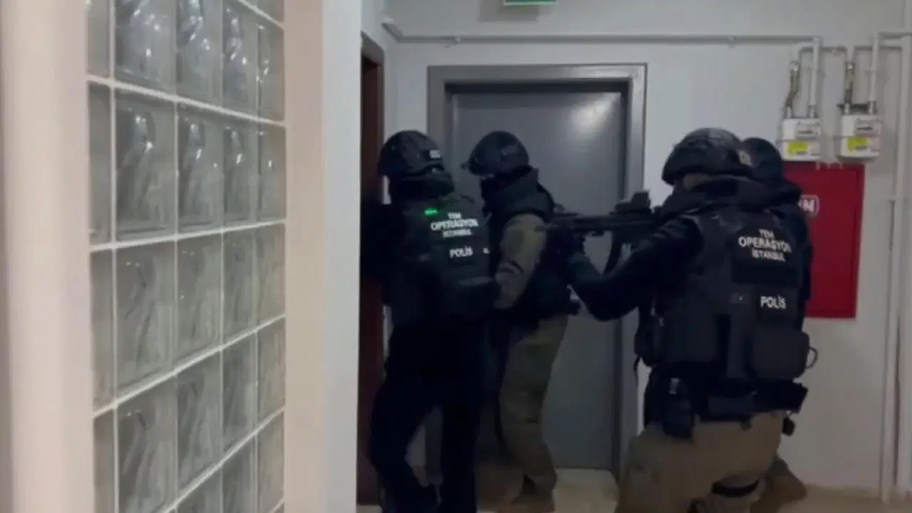 İstanbul'da IŞİD operasyonu... Ailelere para aktarıldığı belirlendi: 9 gözaltı!