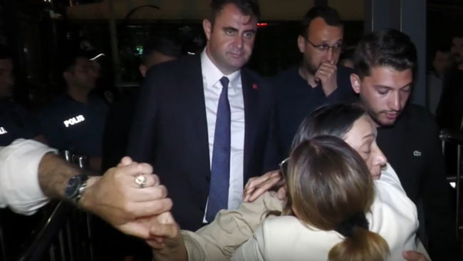 Seferihisar Belediyesi'ne operasyon...