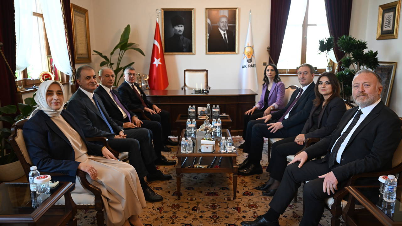 TBMM'de 'süreç' turları sürüyor: DEM Parti'den AKP'ye ziyaret