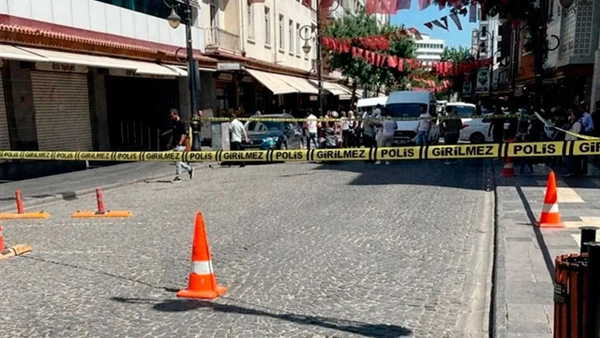 Diyarbakır'da Yapı Kredi şubesine silahlı saldırı