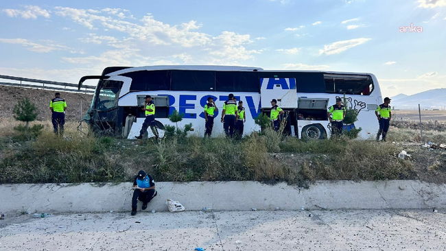 Ankara-Niğde otoyolunda otobüs kazası: