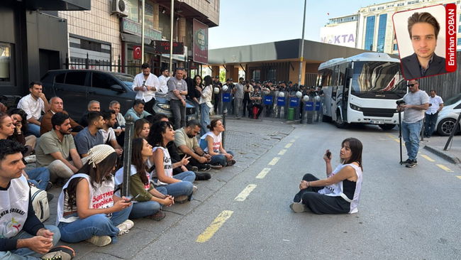 Öğretmenlerin eylemine polis engeli