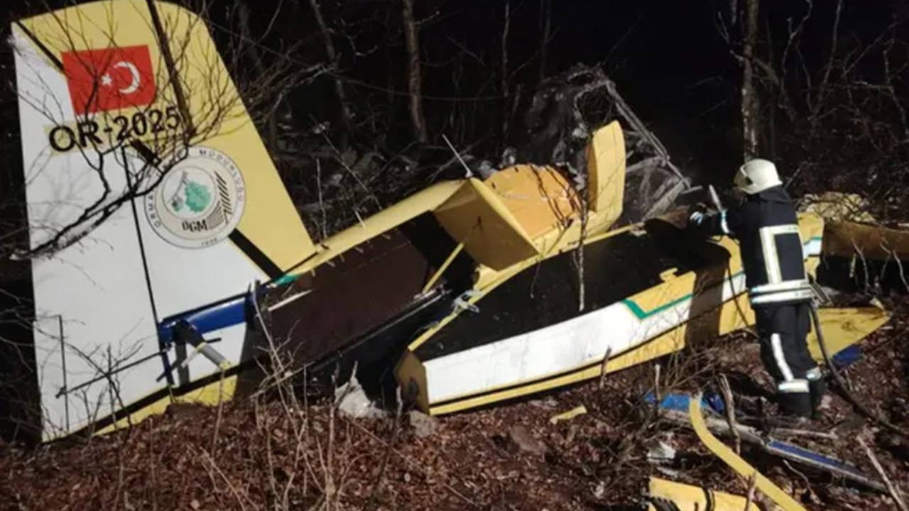 Uçağın enkazına ulaşıldı: Pilot şehit oldu