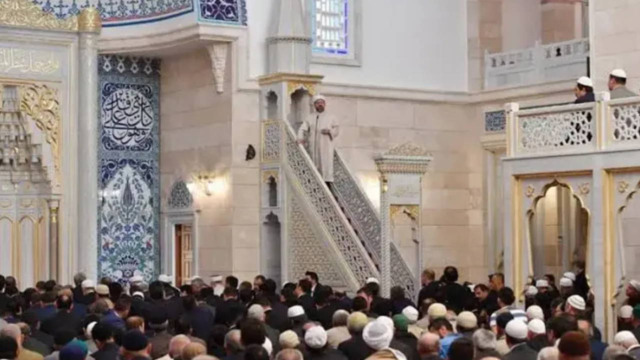 ‘Anayasanın manevi cebirle ihlali’