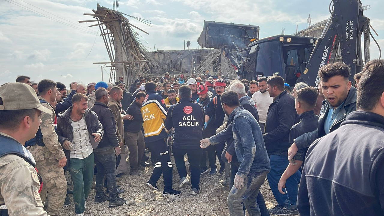 Göçükte çocuk işçiler can verdi!