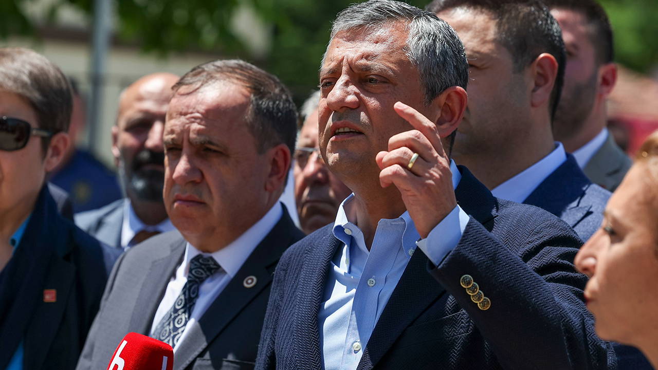 'Metan gazı' zehirlenmesinde 12 şehit... Özgür Özel 'soru işaretlerini' sıraladı: 'Aklım almıyor, içime de sinmiyor!'